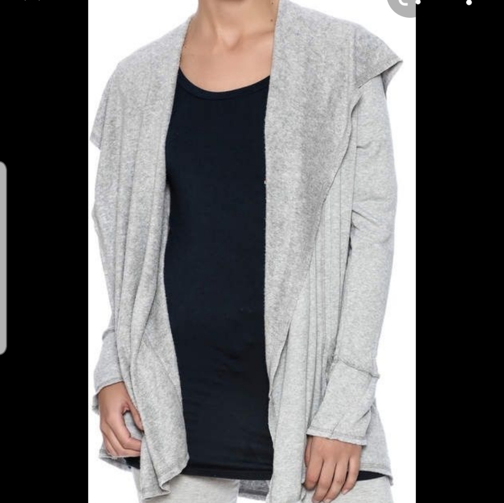Nwt Grey hoodie sweater